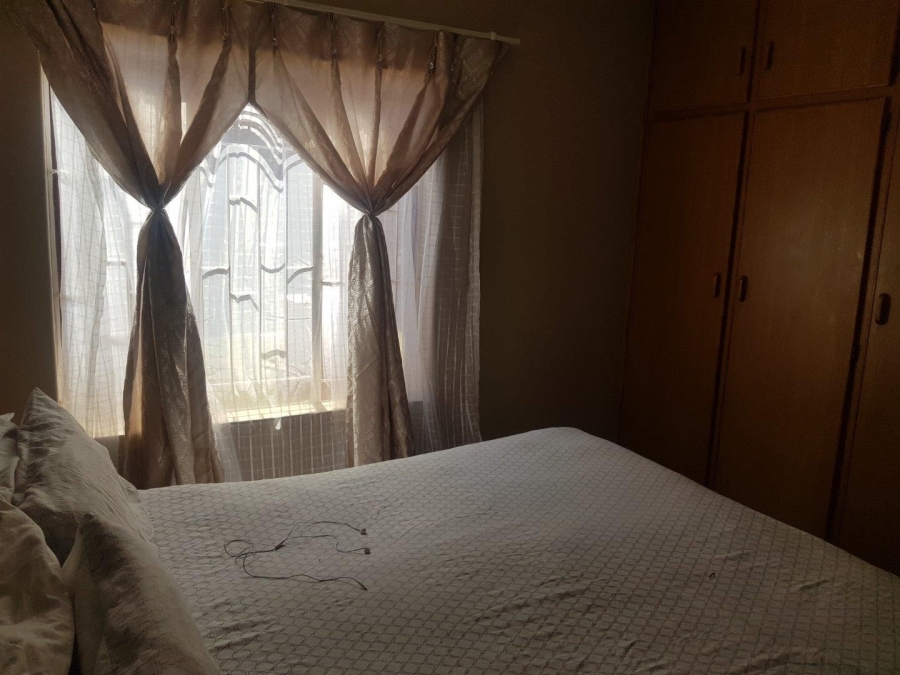 2 Bedroom Property for Sale in Kannoniers Park North West